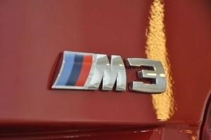 車屁股的字母啥意思? 車屁股的字母啥意思?