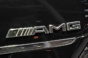 車屁股的字母啥意思? 車屁股的字母啥意思?